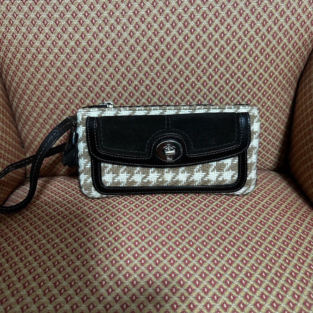 Vintage Coach wristlet  in tweed and suede leather with Blue Interior